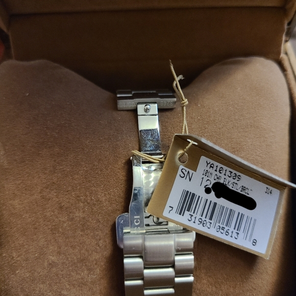 Diamond Gucci watch - Picture 3 of 3